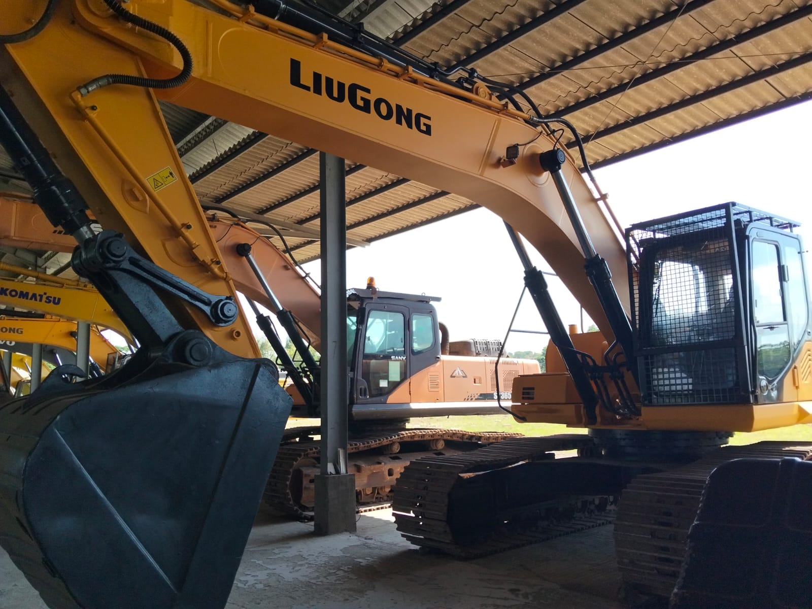 Excavator Liugong Bucket 009  PC 200